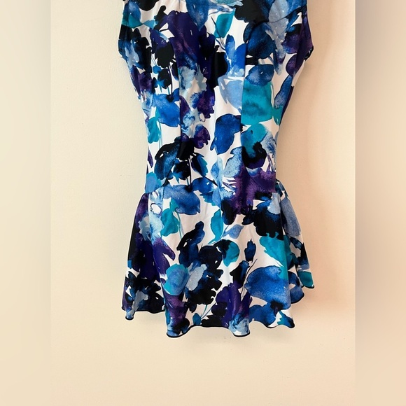 Maxine of Hollywood Women's Swimsuit Size 6 Floral One Piece Skirt Dress Sample - Picture 3 of 12